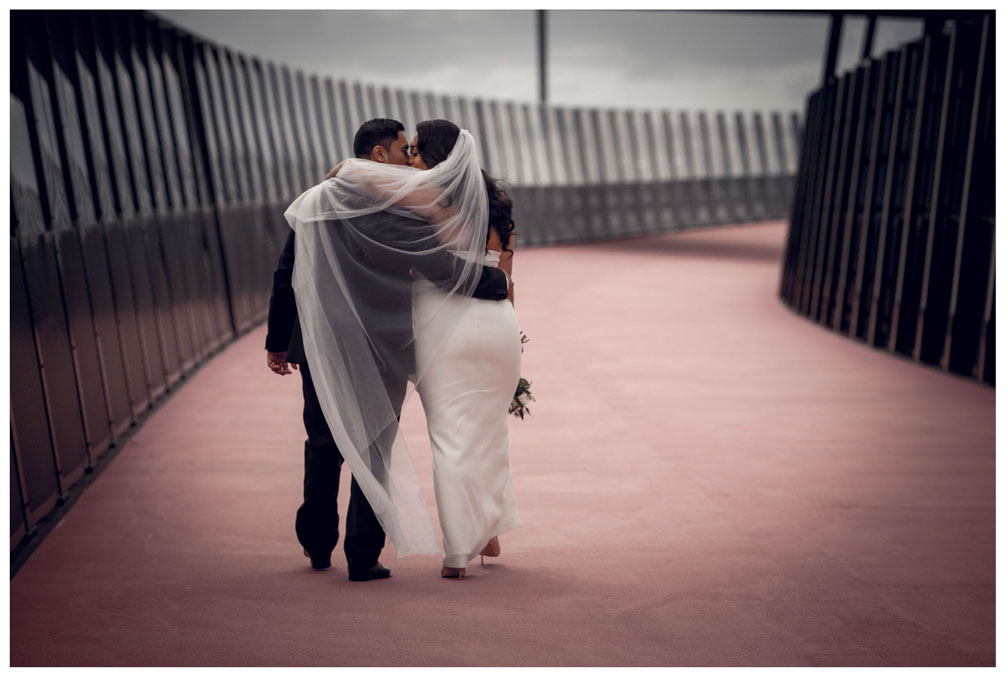 Auckland City wedding photo by Chris Loufte