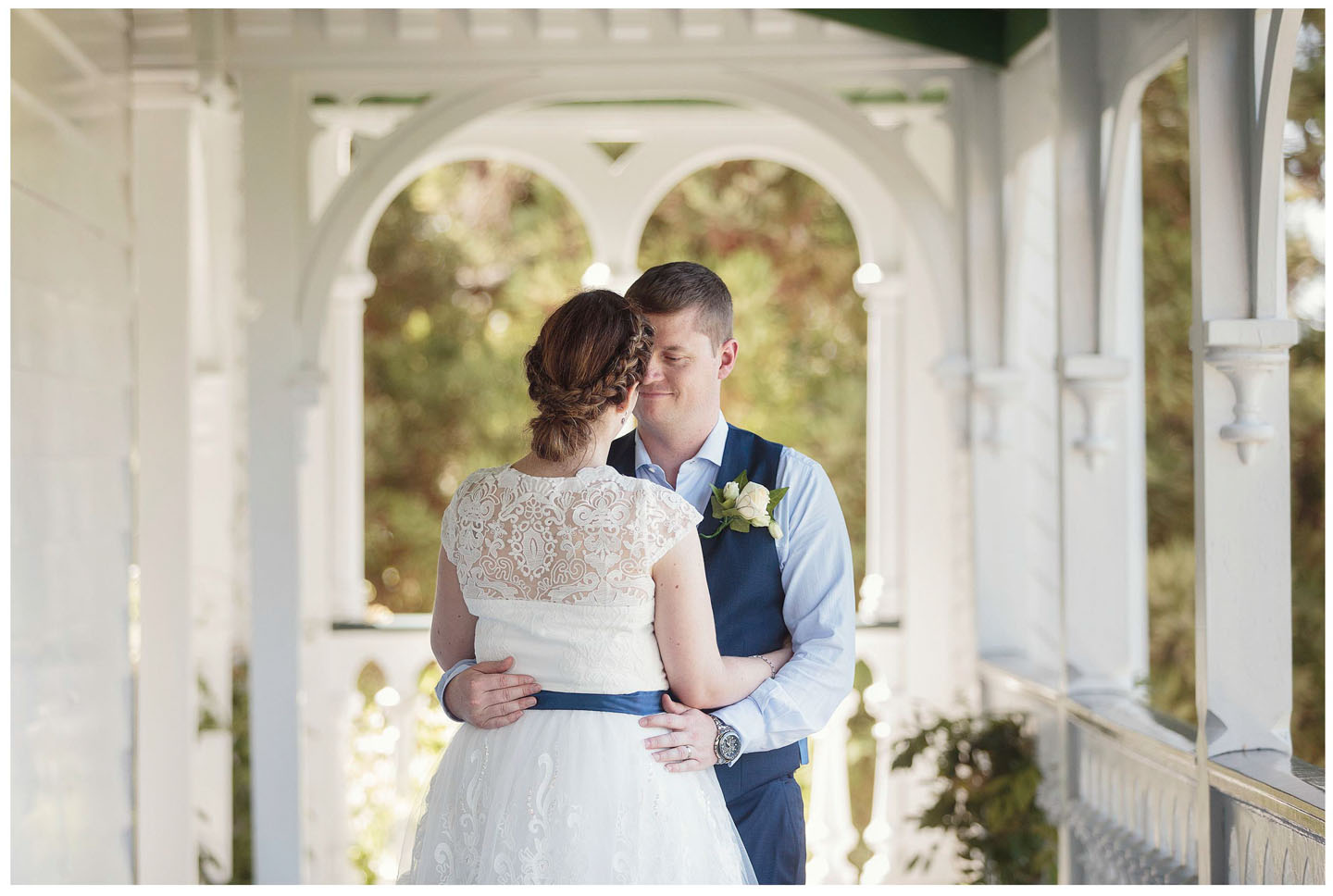 wedding photo by Chris Loufte Alberton House Auckland