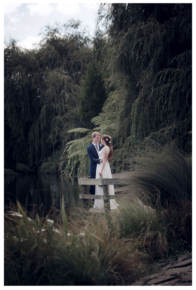 The Botanical Gardens Auckland wedding photo by Chris Loufte