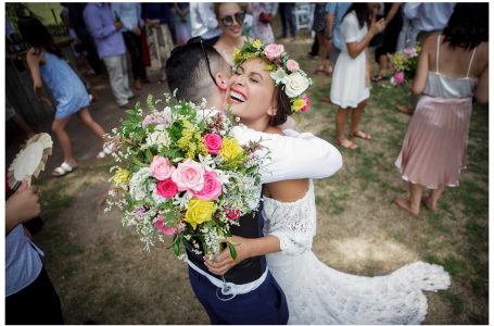 Kumeu wedding photo by Auckland wedding photographer Chris Loufte